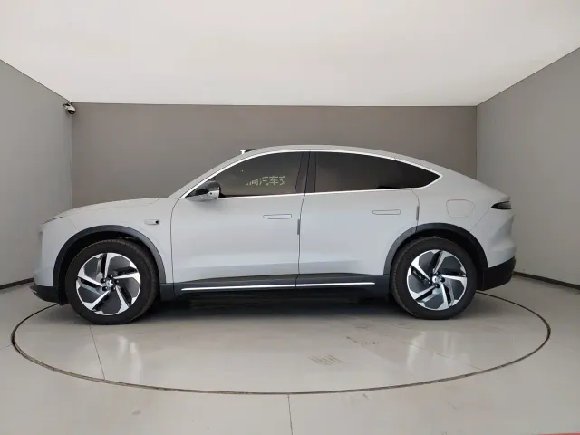 Nio EC6 — Фото автомобиля 8