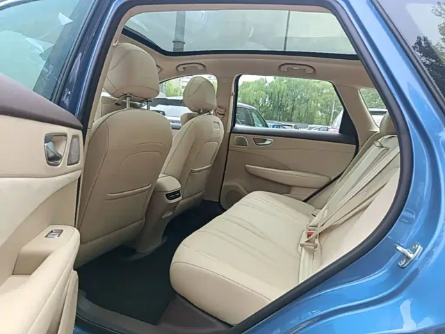 Shangjie SUV — Фото автомобиля 16