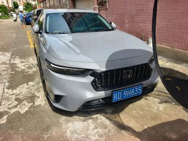 Honda Inspire — Фото автомобиля 2