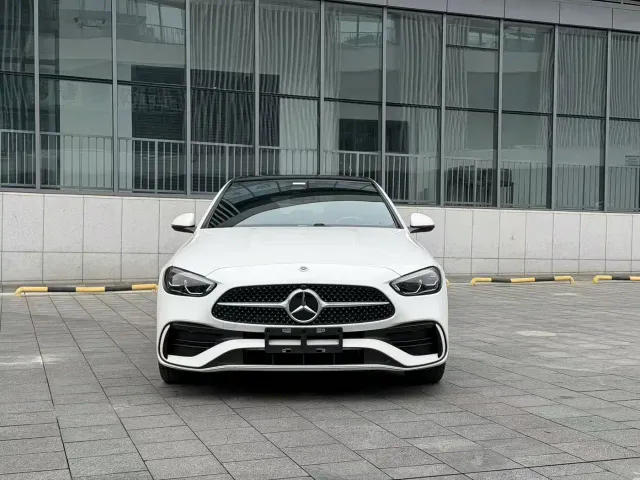 Mercedes-Benz C-Class — Фото автомобиля 2
