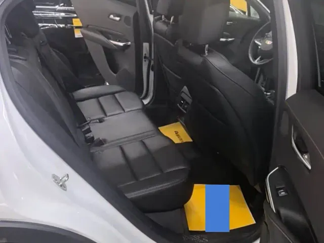 Cadillac Cadillac XT4 2022 28T AWD Platinum — Фото автомобиля 8