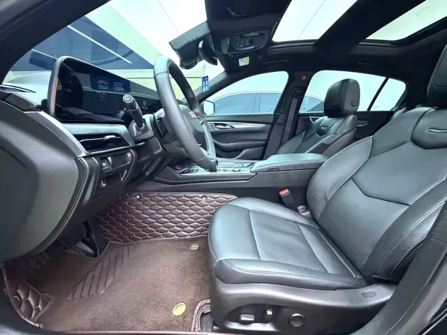 Cadillac Cadillac CT5 2024 28T Luxury Model Pro — Фото автомобиля 4