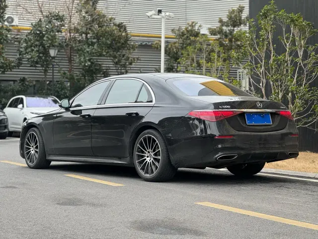 Mercedes-Benz S-Class — Фото автомобиля 2