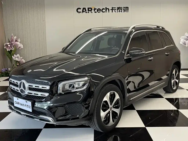 Фотография автомобиля — Mercedes-Benz GLB-Class