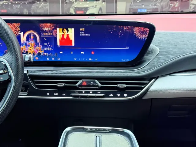 Buick LaCrosse — Фото автомобиля 11