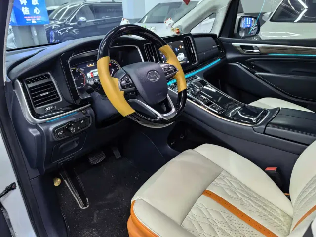 GAC Trumpchi M8 — Фото автомобиля 5