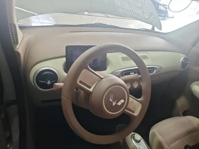 Wuling Hongguang Mini EV — Фото автомобиля 9