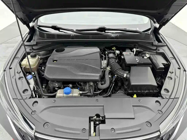 Changan Eado — Фото автомобиля 20