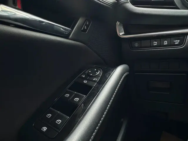 Mazda Axela — Фото автомобиля 20