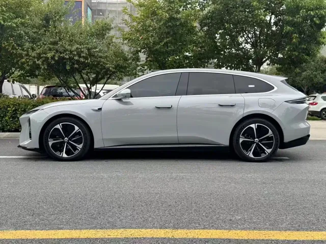 Nio ET5 Touring — Фото автомобиля 5
