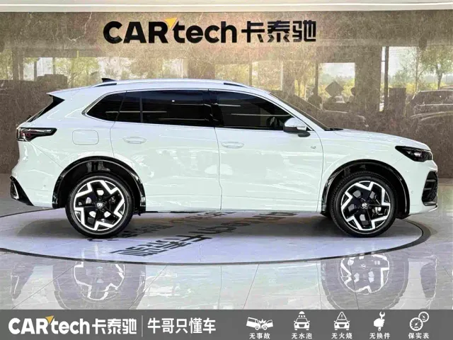 Volkswagen Tiguan L — Фото автомобиля 8