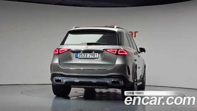 Mercedes-Benz GLE-Class — Фото автомобиля 4