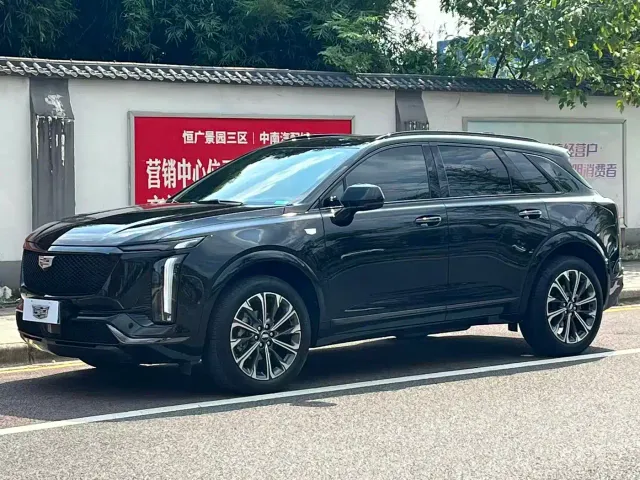 Фотография автомобиля — Cadillac XT5