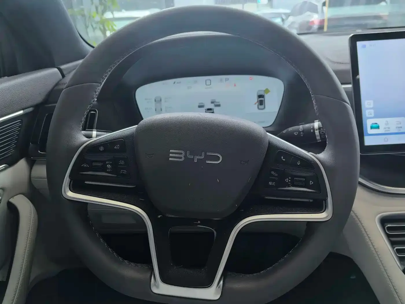 BYD Song PLUS PHEV 2025 DM-i 112KM Honor — Фото автомобиля 8