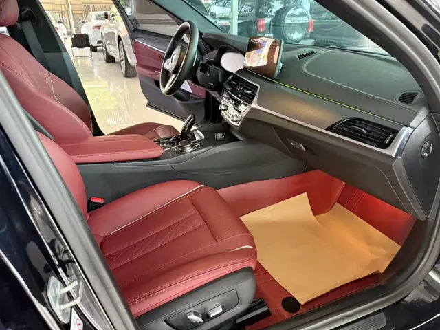 BMW BMW 5 Series 2022 530Li Leading M Sport Package — Фото автомобиля 5