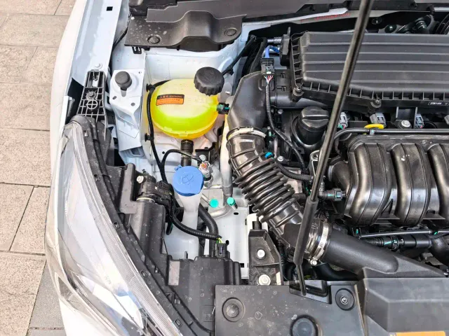 Dongfeng Yixuan — Фото автомобиля 29