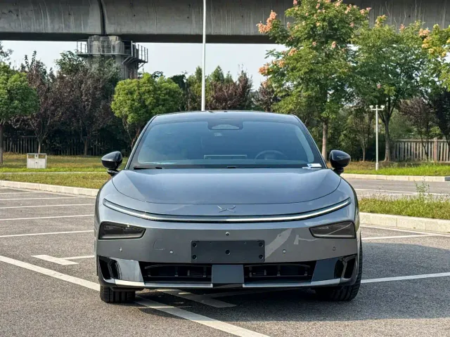 Xpeng P7+ — Фото автомобиля 2