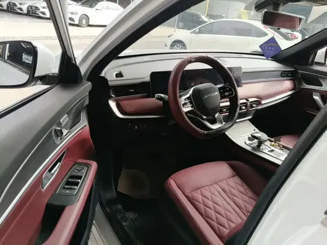 Jetour X70 Plus — Фото автомобиля 11