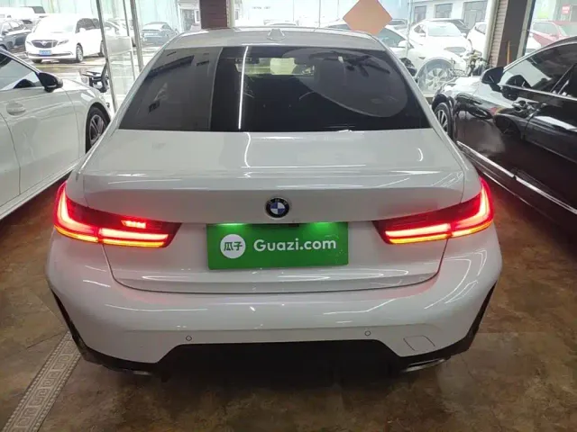 BMW 3 Series — Фото автомобиля 5