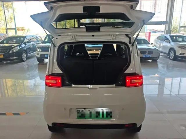 Wuling Hongguang Mini EV — Фото автомобиля 14