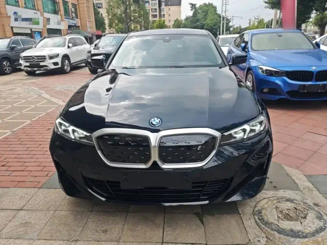 BMW i3 — Фото автомобиля 2