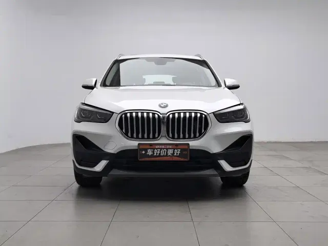 BMW X1 — Фото автомобиля 3