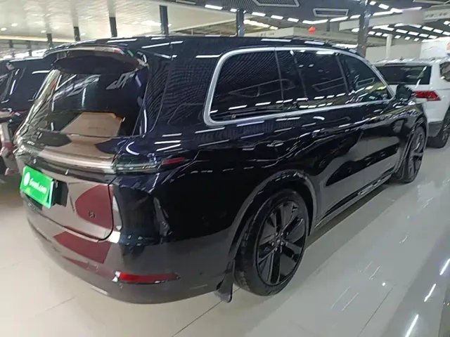 Li Auto L9 — Фото автомобиля 6