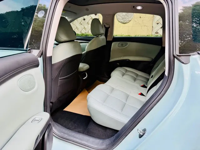 IM Motors LS6 — Фото автомобиля 10