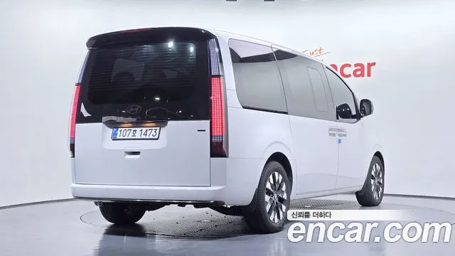 Hyundai Staria — Фото автомобиля 2