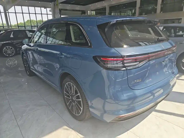 Shangjie SUV — Фото автомобиля 4