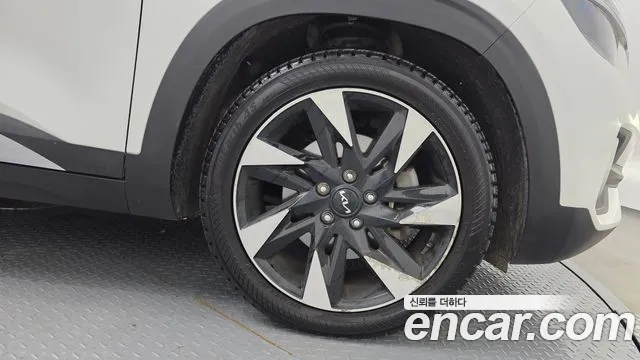 Kia Seltos — Фото автомобиля 21