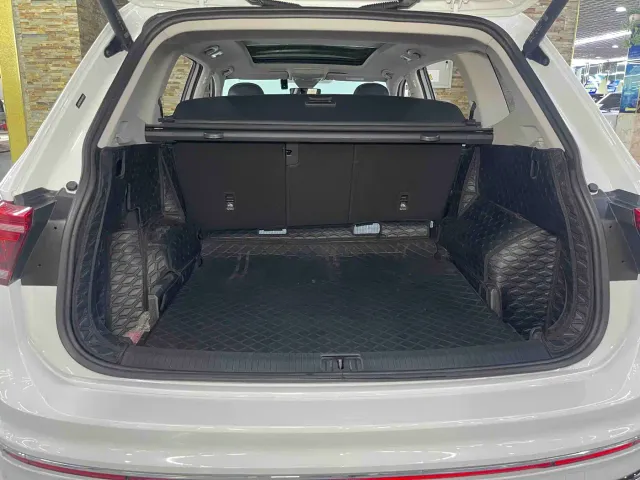 Volkswagen Tiguan L — Фото автомобиля 21