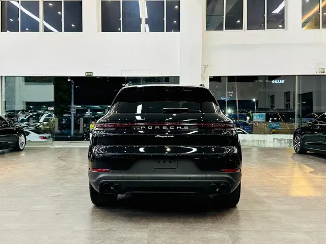 Porsche Cayenne — Фото автомобиля 5
