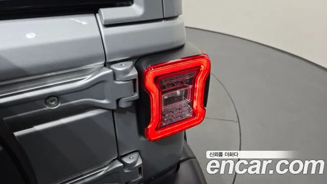 Jeep Wrangler Wrangler (JL) — Фото автомобиля 17