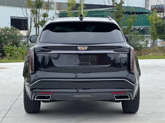 Cadillac XT5 — Фото автомобиля 9