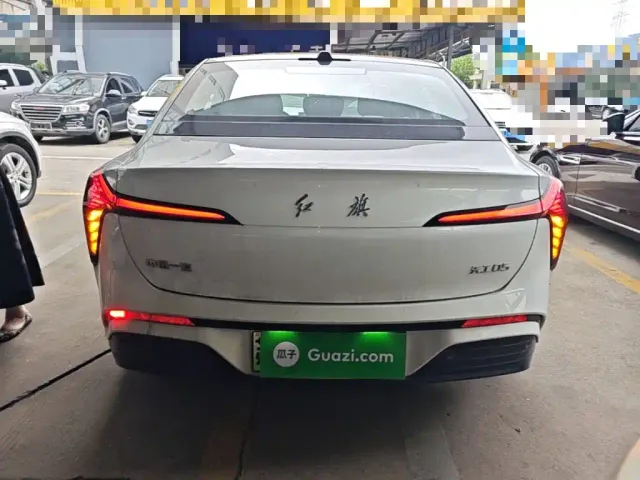 Hongqi Tiangong 05 — Фото автомобиля 5