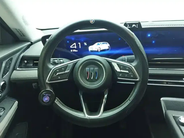 Buick E5 — Фото автомобиля 15