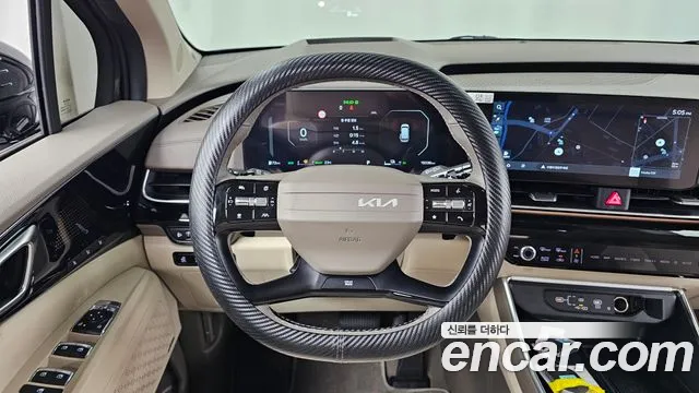 Kia Carnival Generation 4 — Фото автомобиля 13