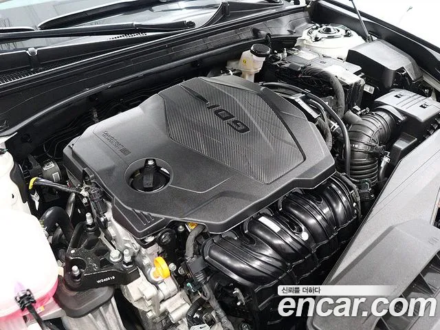 Hyundai Grandeur Grandeur (GN7) 2.5 Бензин 2WD — Фото автомобиля 19