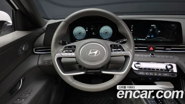 Hyundai Avante CN7 — Фото автомобиля 13