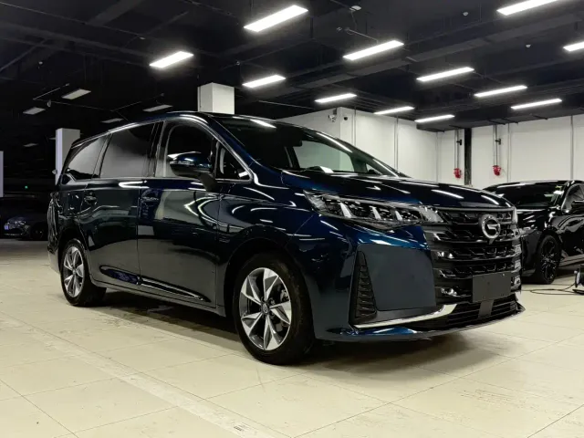 GAC Trumpchi M6 — Фото автомобиля 4