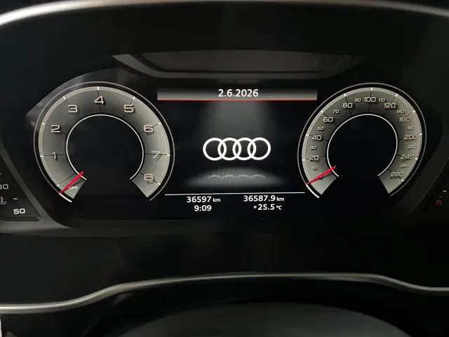 Audi Q3 — Фото автомобиля 7