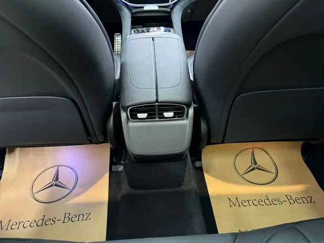 Mercedes-Benz EQE AMG — Фото автомобиля 13