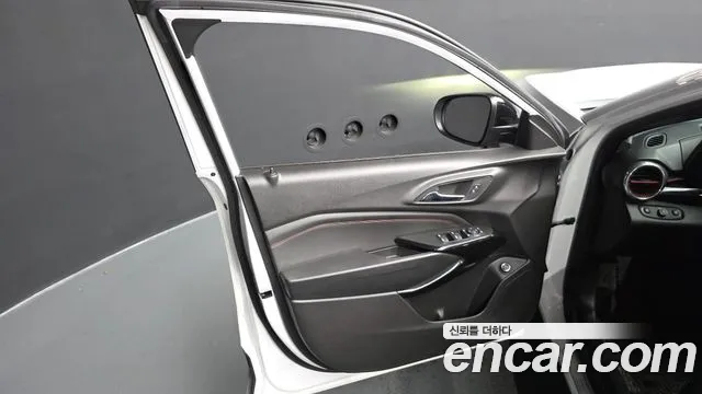 ChevroletGMDaewoo Trax Trax Кроссовер — Фото автомобиля 19