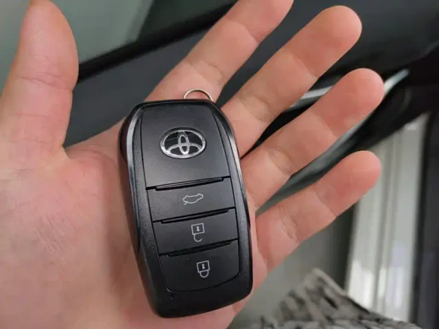 Toyota Corolla — Фото автомобиля 8