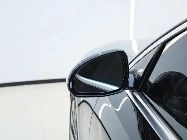Mercedes-Benz E-Class — Фото автомобиля 16