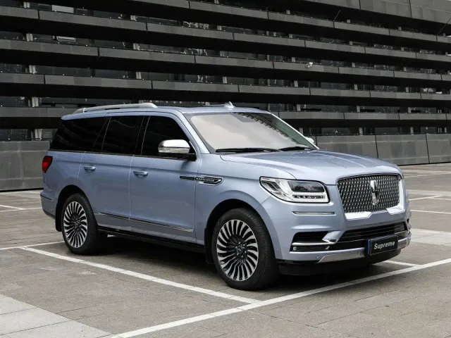 Lincoln Navigator — Фото автомобиля 3