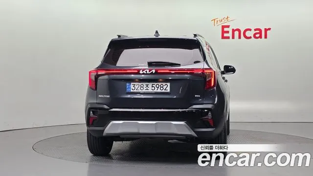 Kia Seltos — Фото автомобиля 4