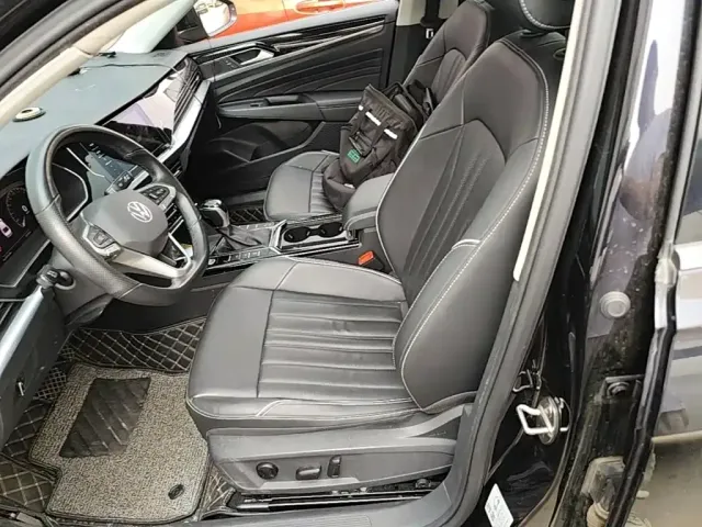 Volkswagen Passat — Фото автомобиля 10
