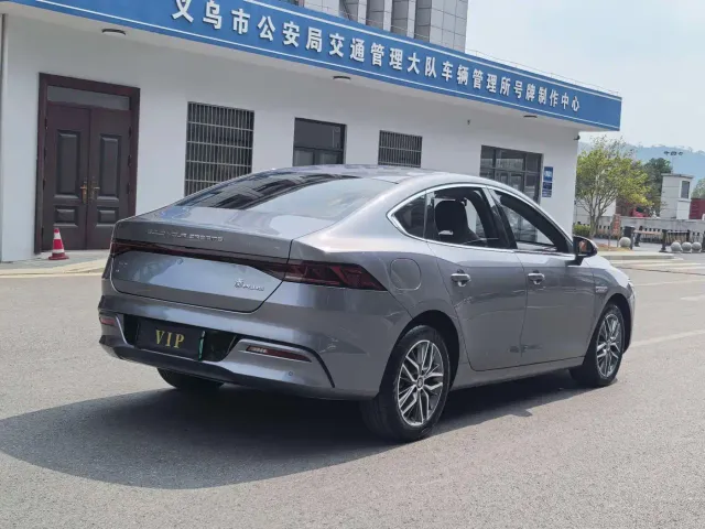 BYD Qin PLUS — Фото автомобиля 6